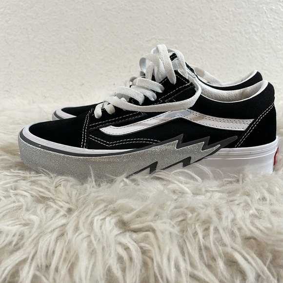 VANS OLD SKOOL 'BOLT BLACK/SILVER GLITTER UNISEX SIDEWALL BLACK' UNISEX MSRP $90 - Picture 5 of 14